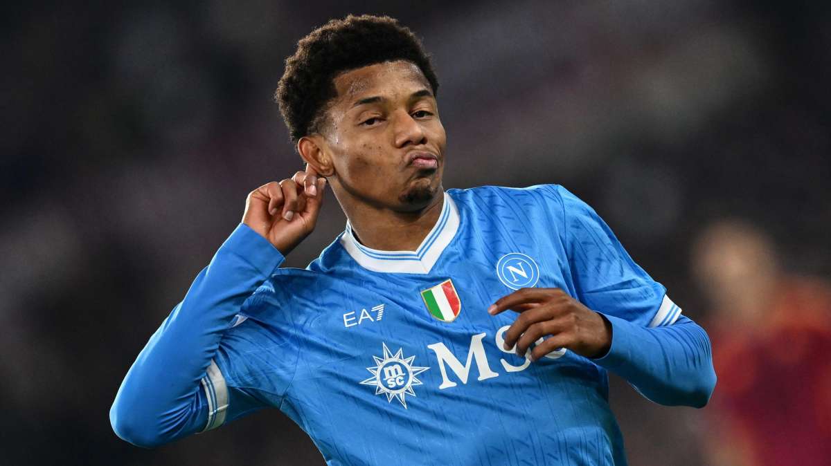 Napoli: infortunio alla caviglia per Neres, con il Verona non ci sarà