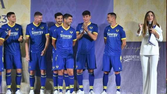 Hellas Verona: la nuova maglia 2022/2023, i dettagli