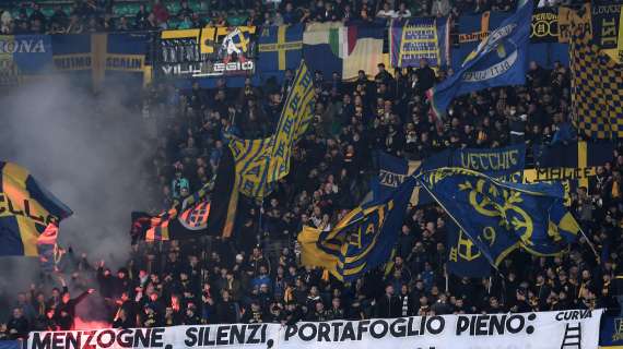 Verona-Juventus, striscione contro Setti: "Menzogne, silenzi e portafoglio pieno: Setti rovina del Verona"
