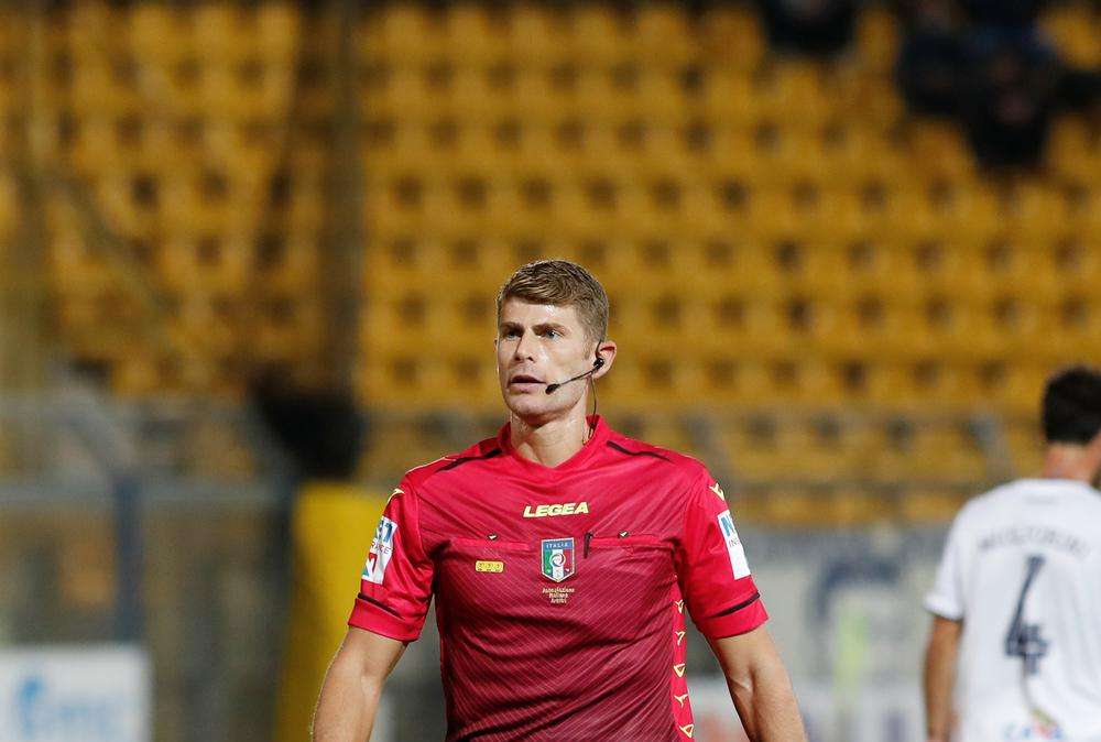 Monza-Verona 2-0: per tutti i quotidiani sportivi insufficiente la direzione di gara di Cosso