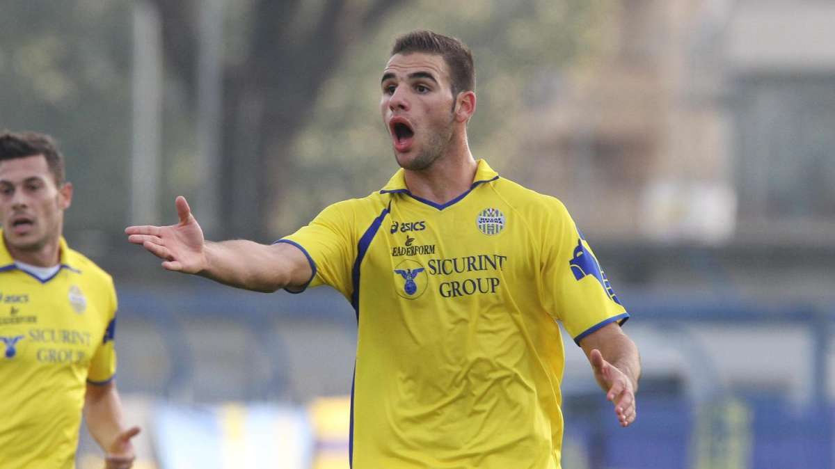 Hellas, Tachtsidis col gruppo e Hallfredsson a riposo