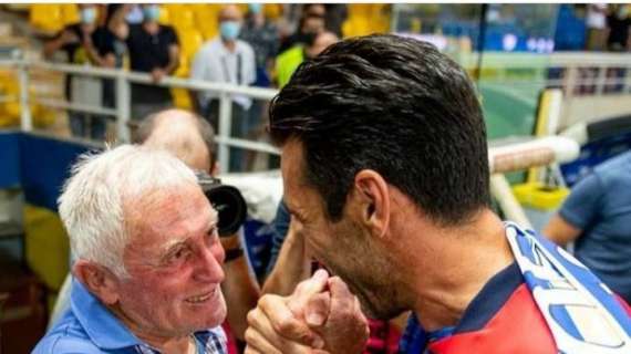 L'omaggio di Gianluigi Buffon all'ex gialloblù Ermes Fulgoni