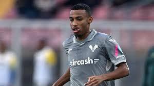 Verona-Bologna: distorsione alla caviglia per Belghali