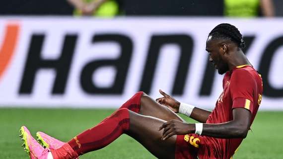 Roma: infortunio Abraham, rischio lungo stop per l'attaccante giallorosso