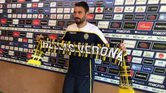 Almici: "Attaccamento e sudore per la maglia del Verona"