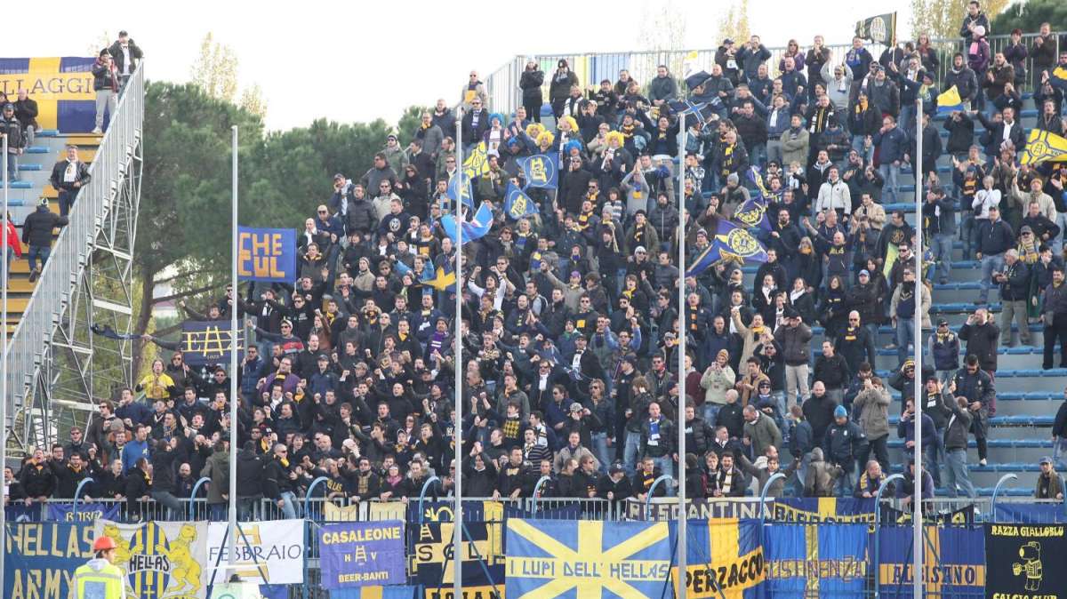 HELLAS, TIFOSI PRONTI AD INVADERE BERGAMO