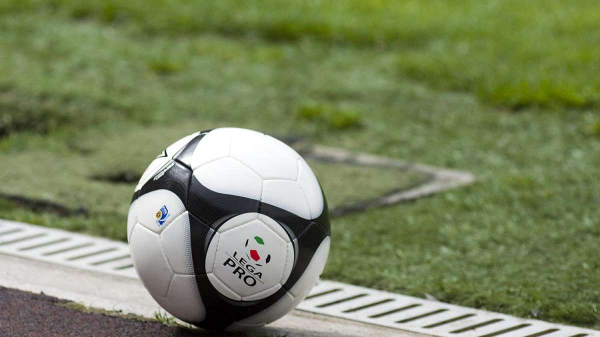 TARANTO, colpo Poepon dallo Sparta Rotterdam