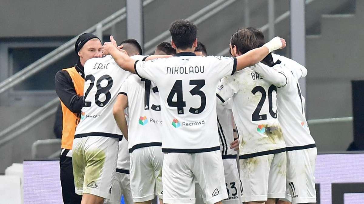 Serie A 28a giornata: lo Spezia pareggia e allunga a +6 sui gialloblù