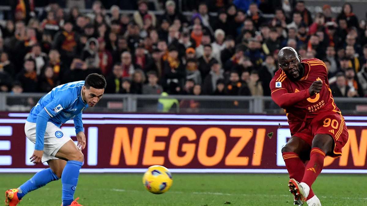 Serie A, 34^ giornata: cinque le gare in programma oggi, c'è il derby del Sud Napoli-Roma