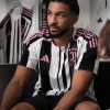 La Juventus su "X": La maglia home 25/26 nasce per le grandi sfide"