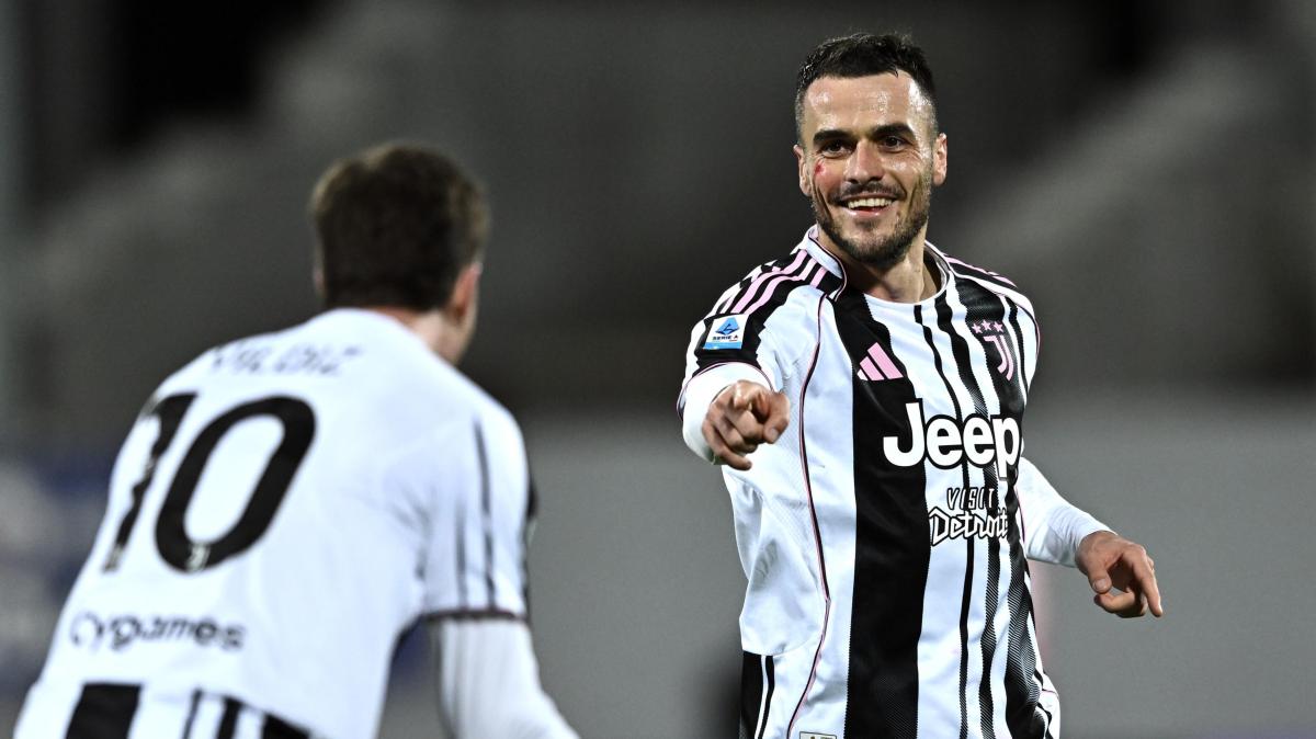 Kostic tra i "ripescati" di Spalletti: il serbo si candida alla titolarità col Cagliari