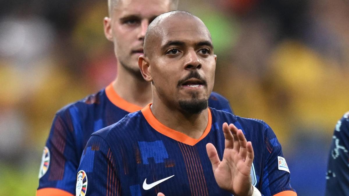 Sky - Anche la Juve mette gli occhi su Malen: possibile assalto se la Roma non dovesse chiudere