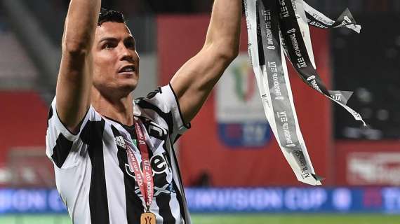 LIVE TJ - Cristiano Ronaldo è arrivato a Torino (VIDEO)