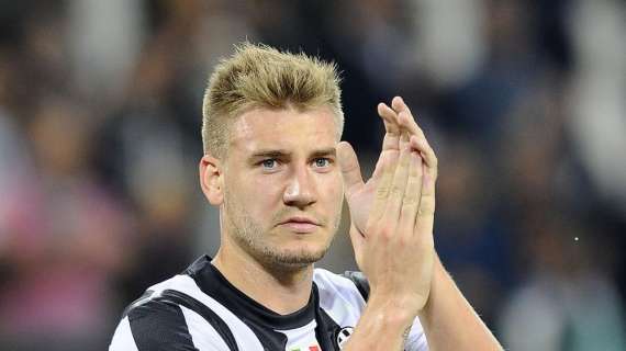 Bendtner è rimasto all'Arsenal a causa di un'operazione