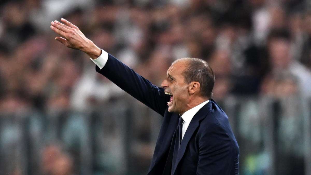 La Stampa - Allegri a braccetto con il Trap