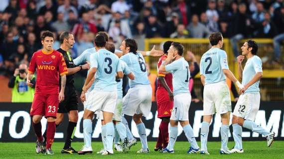 Continuano le polemiche sull'arbitraggio del derby Lazio-Roma