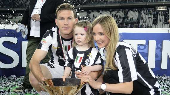 Fiocco azzurro in casa Lichtsteiner. È nato Noe. Le congratulazioni della Juve