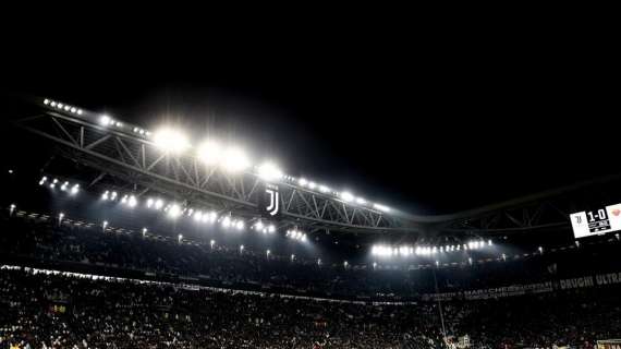 LIVE TJ - Grande emozione all'Allianz Stadium nel minuto di silenzio dedicato ad Anastasi
