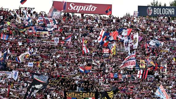 Curva Bologna, striscione critico: "Nelle curve indagini per gli ultrà, ma miliardi di debiti per squadre di A"