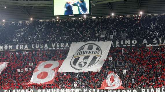 SPETTACOLO ALLO JUVENTUS STADIUM! GUARDA LE FOTO DELLA COREOGRAFIA....