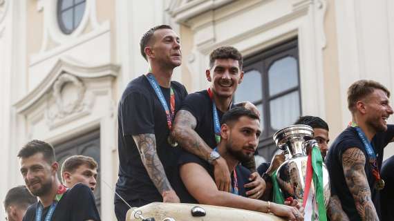 Bernardeschi e la moglie raccontano come è nato il loro amore e svelano: "La famiglia si allargherà ancora"