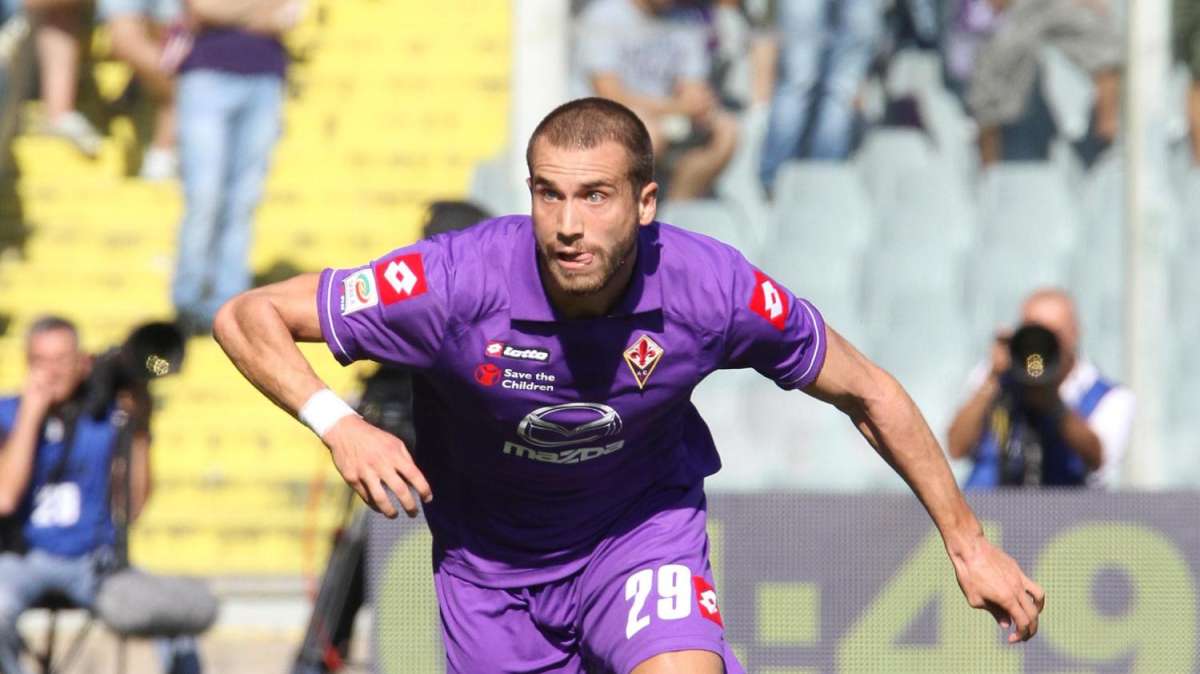 Juve, vice Lichtsteiner cercasi: Beck e De Silvestri nel mirino