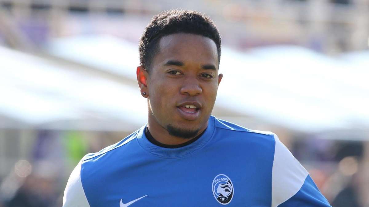 Emanuelson: "Spero che la Juve e le milanesi raggiungano presto il Napoli"