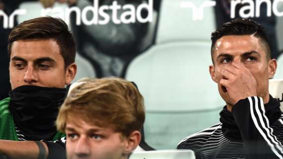 Daily Mail - Chat su "Whatsapp" tra Dybala e Ronaldo: il portoghese consiglia lo United alla "Joya"