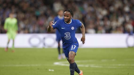 Romano: “Sterling e Chilwell ufficialmente fuori rosa, si stanno allenando a parte”