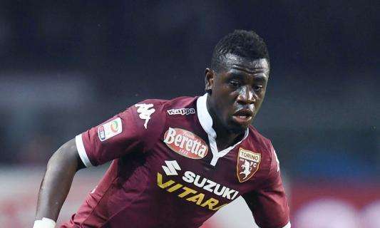 Torino, Acquah al raduno con la maglia di Agnelli davanti a 5000 tifosi granata