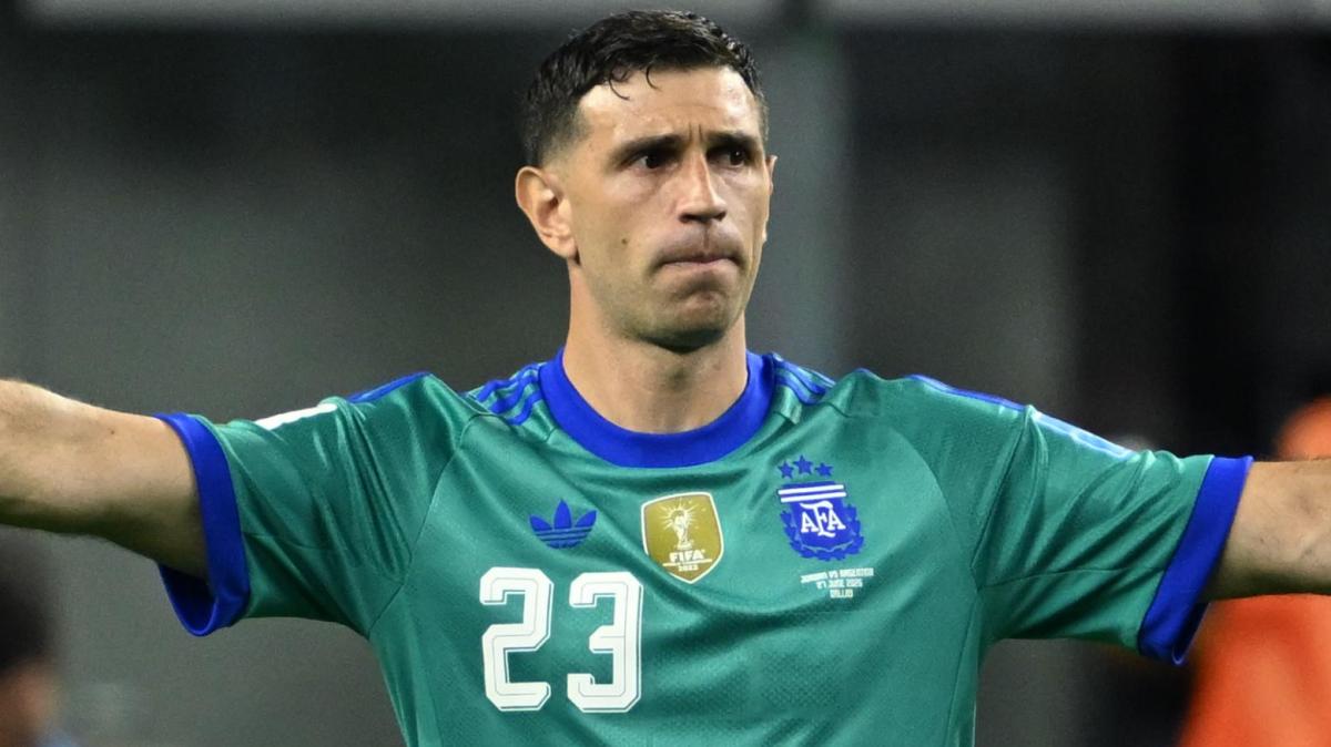 Offerta Juve per Martinez, con l'acquisto di Suzuki il Dibu è in uscita dall'Aston Villa
