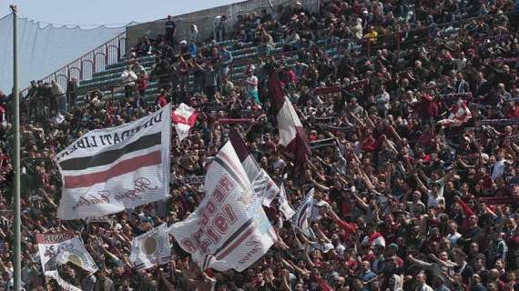 A Reggio Calabria monta la rabbia: "Reggina punita oltremodo ed esclusa dalla B, mentre sull'Inter c'è il perenne silenzio della FIGC"