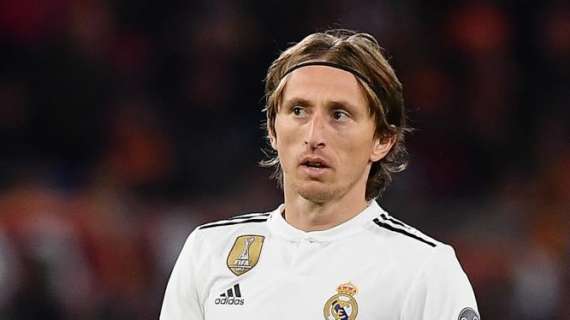 Dalla Spagna: infondate le voci sulla Juve per Modric, il croato aveva accettato il rinnovo con il Real già da tempo