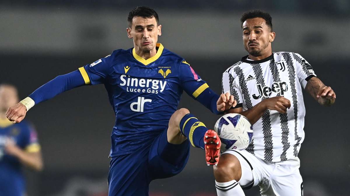 L'ex arbitro Chiesa: "Giusto non concedere il rigore al Verona, ma bisogna cambiare questa regola" 