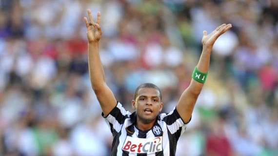 TUTTOSATIRA: Dopo il fallo di mano inesistente contro il Catania, Felipe Melo corre ai ripari...