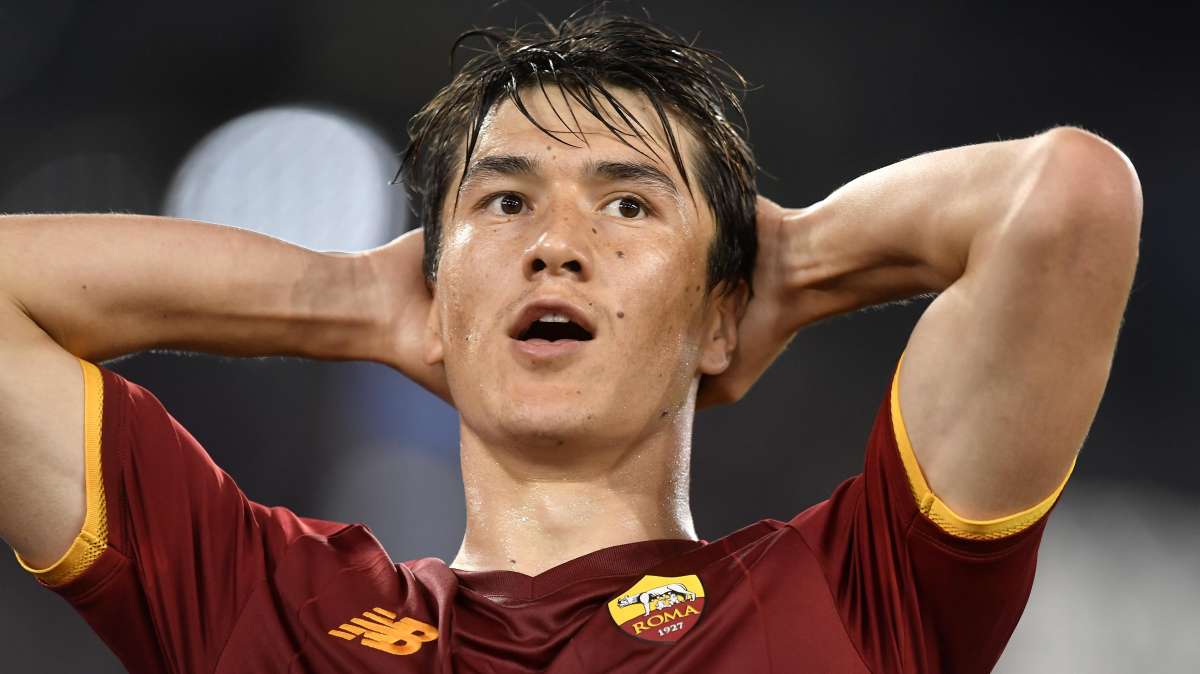 UFFICIALE - Roma, ceduto Shomurodov al Cagliari in prestito con diritto di riscatto