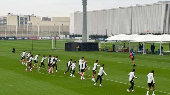 LIVE TJ - Allenamento terminato. In gruppo Yildiz, McKennie e Conceicao: saranno convocati per la Champions. Anche Kolo Muani ha lavorato con la squadra (VIDEO E FOTO). Koopmeiners in conferenza con Motta