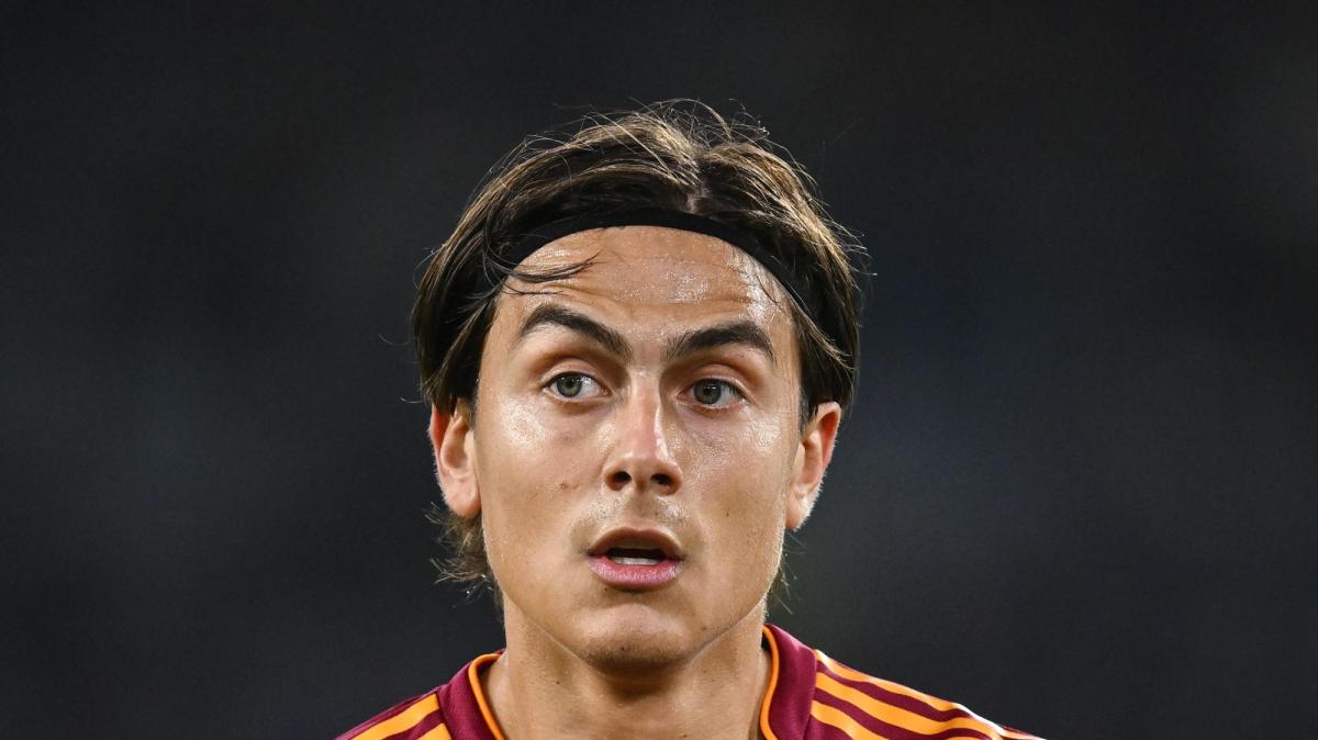 Dybala non dimentica i colori bianconeri: “Tanti auguri Juventus”