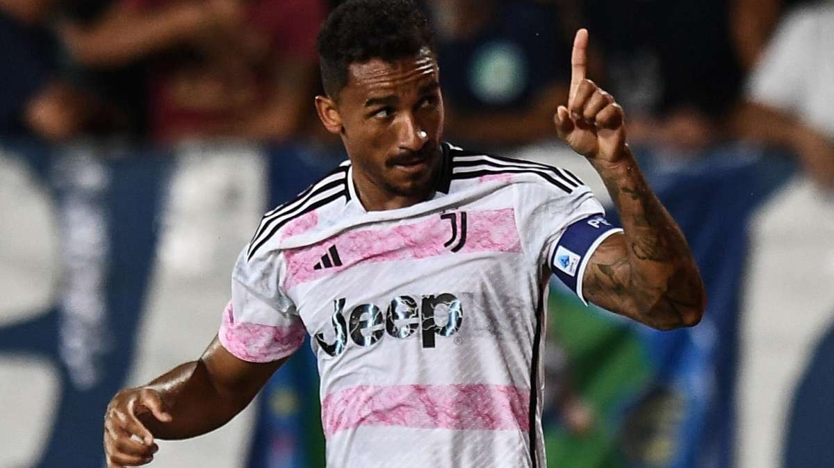 DANILO si allena ancora a parte, contro la Fiorentina non ci sarà