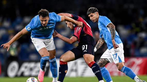 Napoli in vantaggio sul Cagliari alla fine del primo tempo