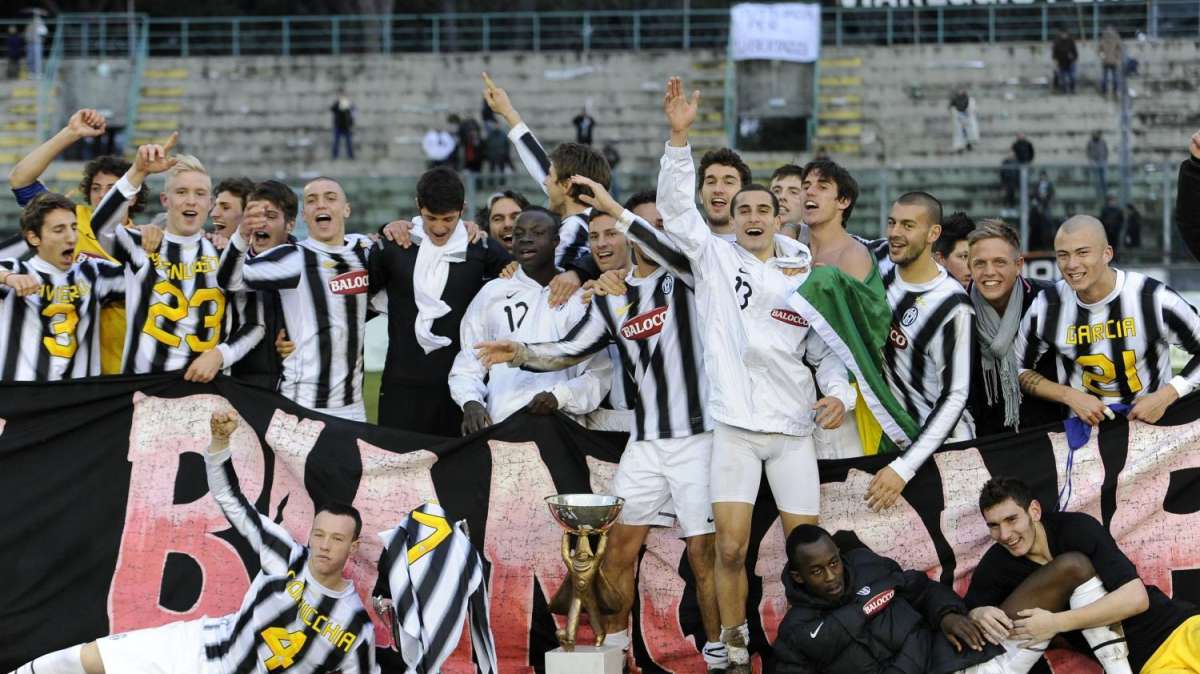 TORNEO DI VIAREGGIO? QUALE IL MIGLIOR GIOVANE BIANCONERO? LASCIA UN MESSAGGIO PER I GIOVANI BIANCONERI