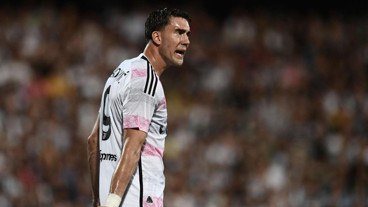 Per Vlahovic possibili sirene arabe ma lui vuole restare 