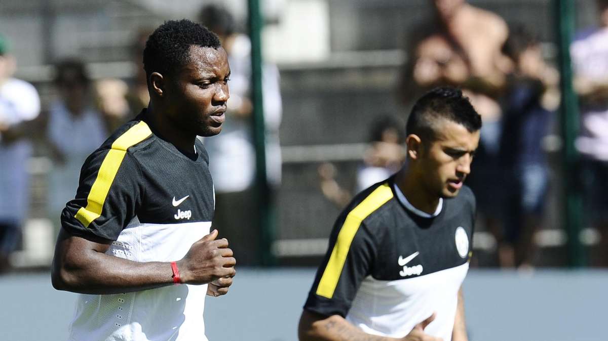 ASAMOAH: "Auguri al mio amico Arturo e benvenuto su Twitter!"