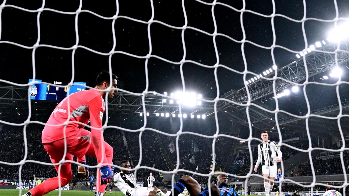 Spuntano foto incredibili, Juve derubata a Bergamo e c'è una confessione!