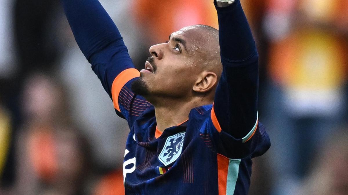 Gazzetta - La Juve ha chiesto informazioni per Malen, ma la Roma resta avanti