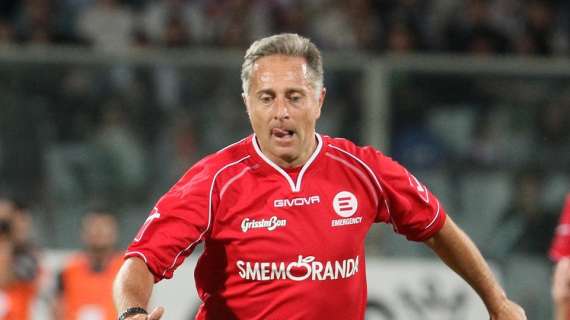 Bonolis su Conte: "Parla di miracolo, ma gli hanno comprato chiunque"