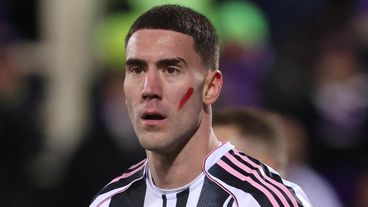 Barcellona, caccia all'attaccante: c'è anche Vlahovic tra le alternative ad Alvarez