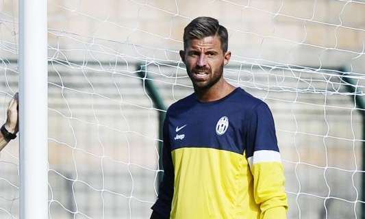 LIVE CHATILLON - STORARI: "Attenzioni Fiorentina fanno piacere, però credo di restare alla Juve. Buffon criticato? Resta il numero uno"