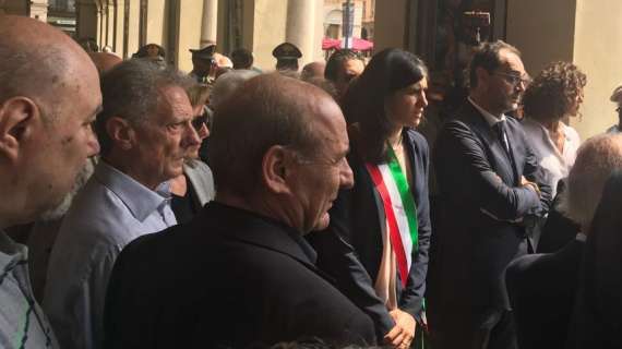 LIVE TJ - Torino ricorda Erika Pioletti. La Sindaca Appendino in Piazza San Carlo con la famiglia della ragazza