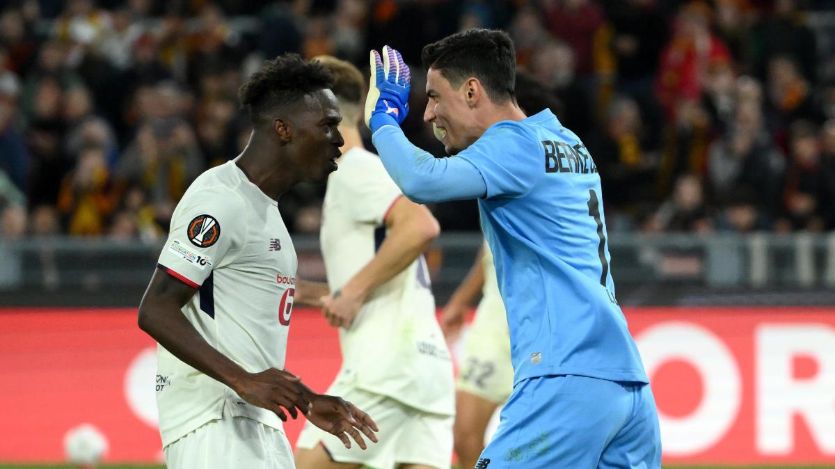 Turchia, il portiere Ozer lascia il ritiro "senza permesso"